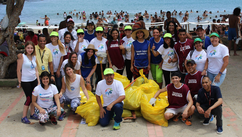 Voluntarios de Banesco, en alianza con Directv, Unicasa y Alfonzo Rivas, celebraron el Día Mundial de las Playas