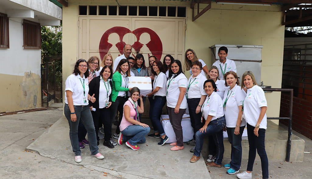 Voluntarios de Banesco apoyan a los alumnos de Fe y Alegría