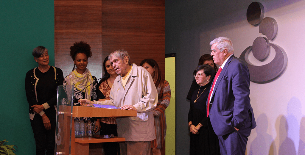 Lo Mejor del 4° Concurso Nacional de Poesía Joven Rafael Cadenas en un Libro