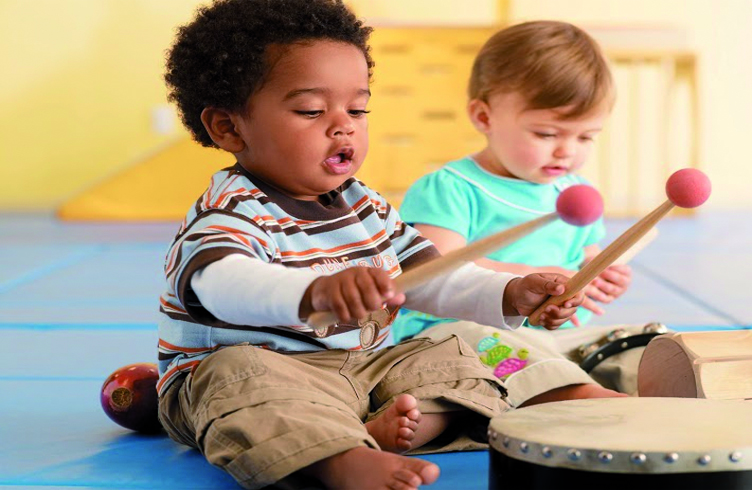 ¡Que los niños escuchen el llamado de la música!