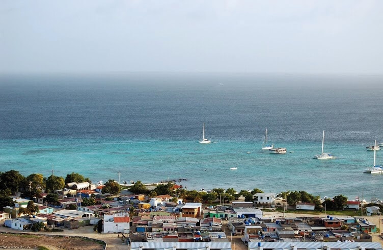 Banesco invertirá Bs. 149 millones en tres proyectos para la comunidad de Los Roques