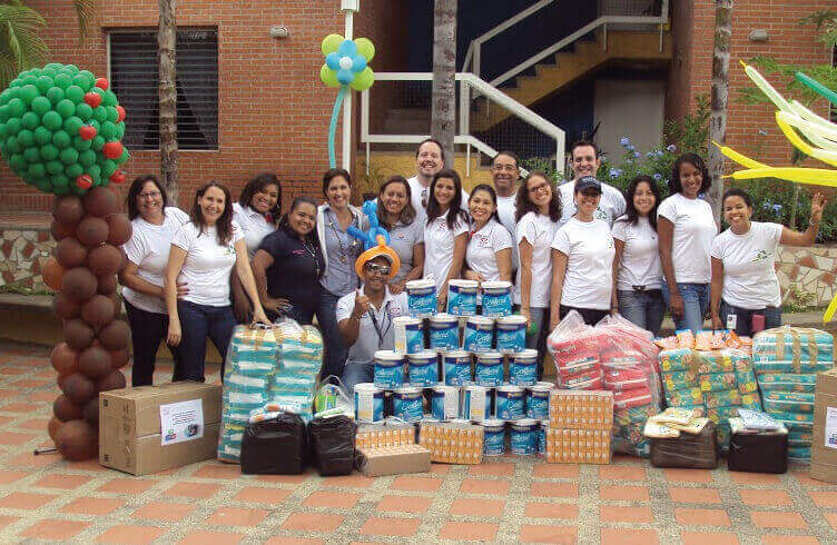 Trabajadores de Banesco donaron Bs.F. 82.800 de sus utilidades a los niños de Fundana