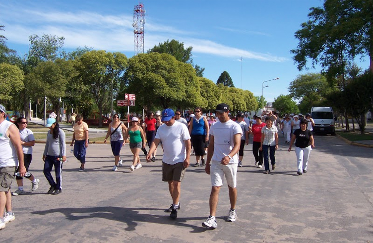 Participa en la Caminata por el Bienestar a favor de los niños de Fundana