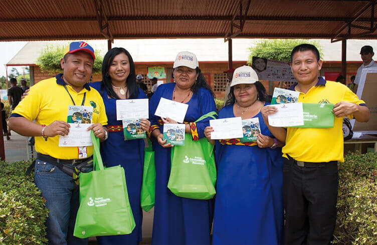 Miembros del Voluntariado Banesco participaron como facilitadores en cohorte del Programa para Microempresarios