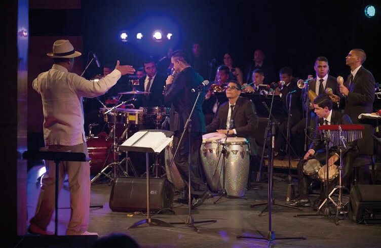 Ciudad Banesco bailó al son de la Orquesta Latino Caribeña (+ video)