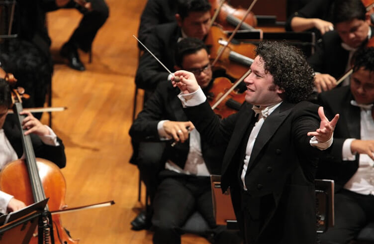 Dudamel y la Bolívar debutaron en Medio Oriente