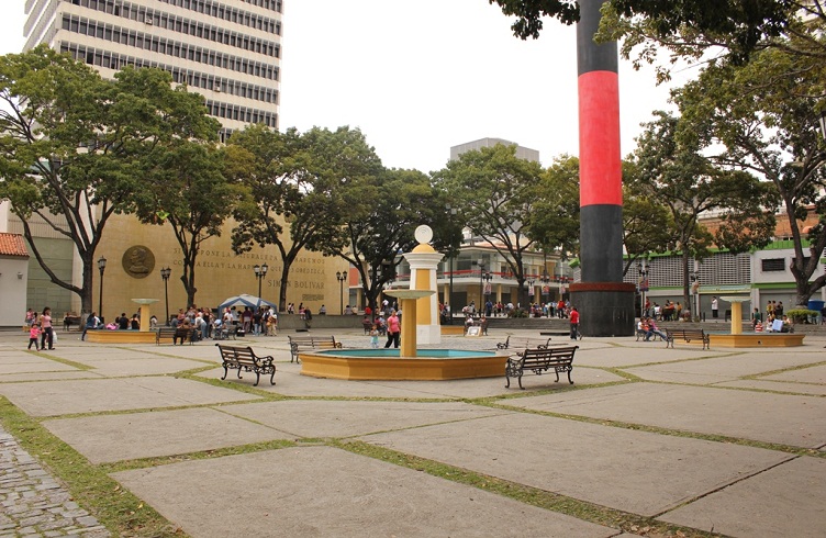 ¿Conoces la historia de la Plaza El Venezolano?