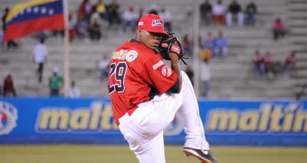 El pitcher Roenis Elías se llevó los honores en la LVBP