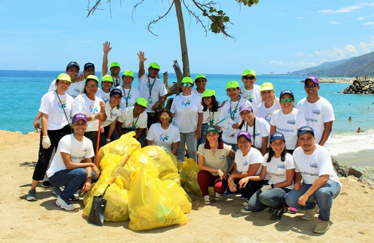 Banesco se unió, por noveno año, al Día Mundial de las Playas